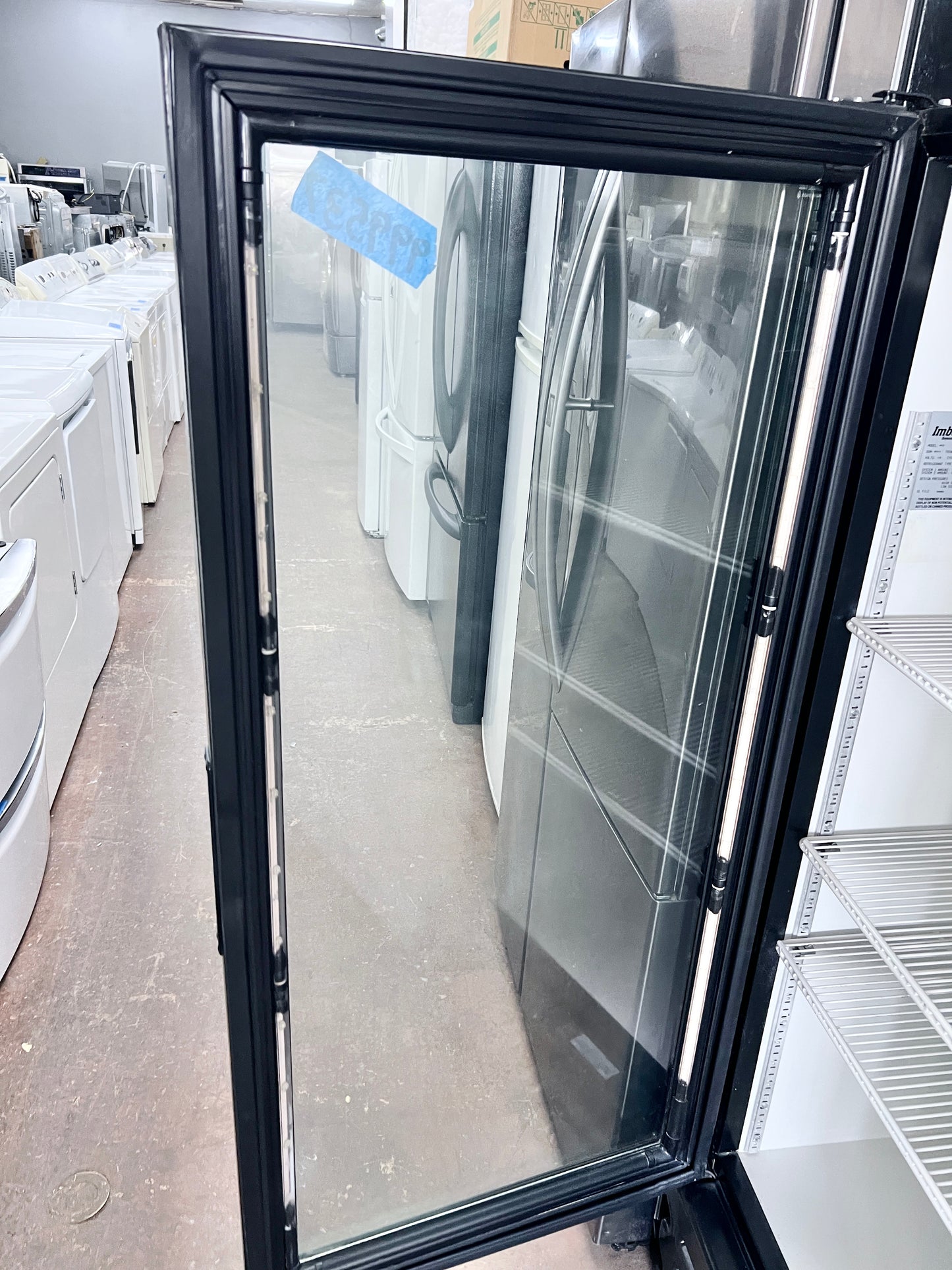 Imbera 24.5 吋寬單玻璃門商用冷卻器，VR12，999537