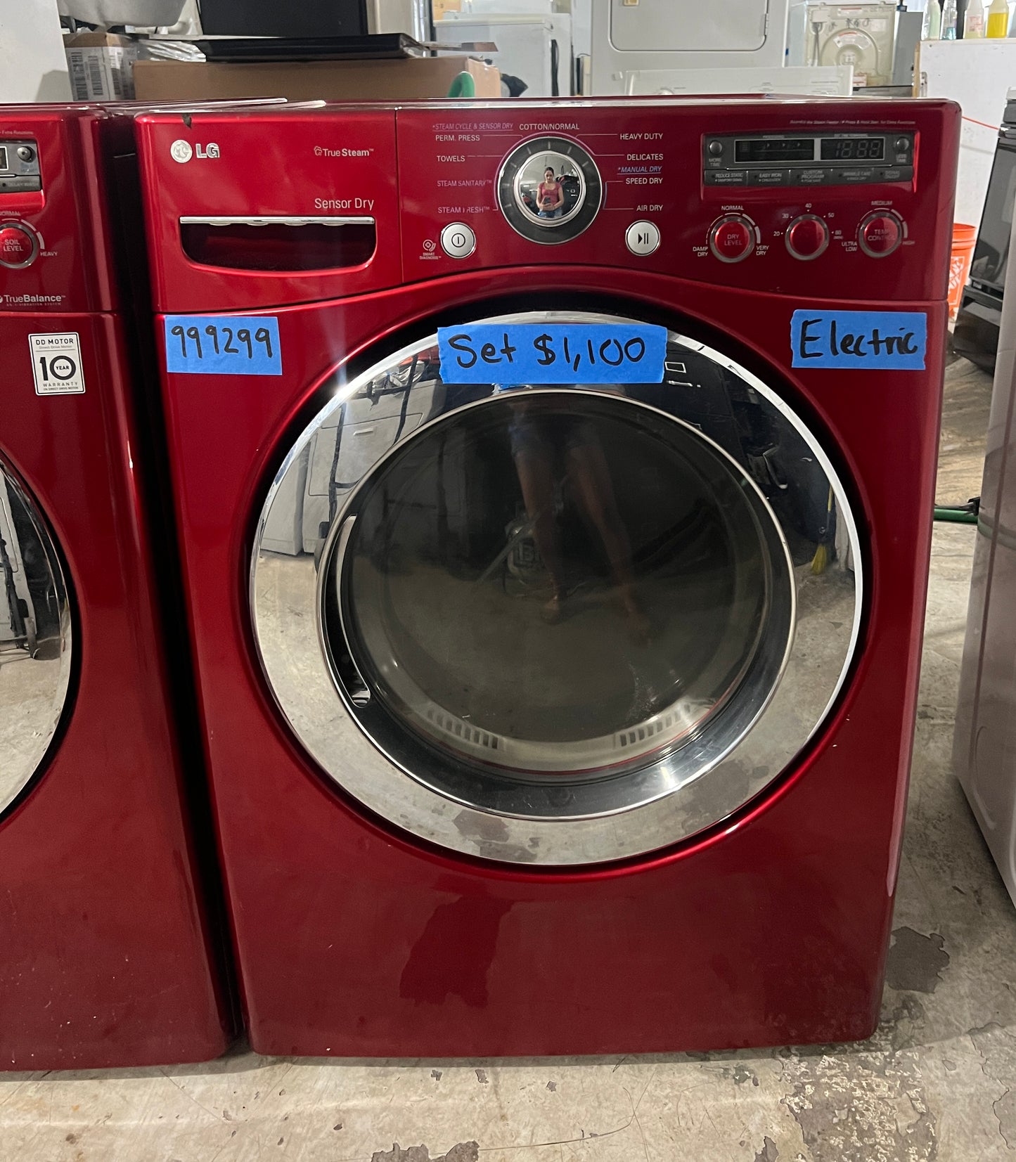 LG Front Load Washer & Electric Dryer set in Red 999299 DLEX2650R, WM2650HRA