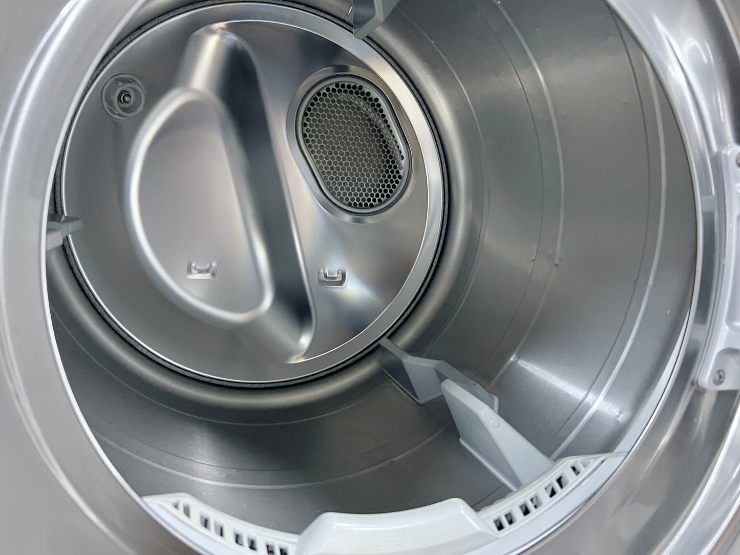 27 Inch Samsung  DV448AEP Front Load Electric Dryer Machine with Pedestal Included ,  7.4 cu. ft., 11 Dry Cycles Including Steam Refresh/WrinkleCare, 5 Options, 5 Temperature, Sensory Dry, LCD Display and Drying Rack: Stainless Platinum
