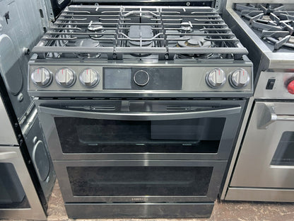 30 Inch Samsung  NY63T8751SG  Slide in Dual Fuel Smart Range 5 Sealed Burners, 6.3 Cu. Ft. Oven, Air Fry, Steam + Self Clean, Flex Duo, Wi-Fi, Voice Control, Sabbath, ETL Listed, Star-K ADA,  Fingerprint Resistant Black Stainless Steel , 444388