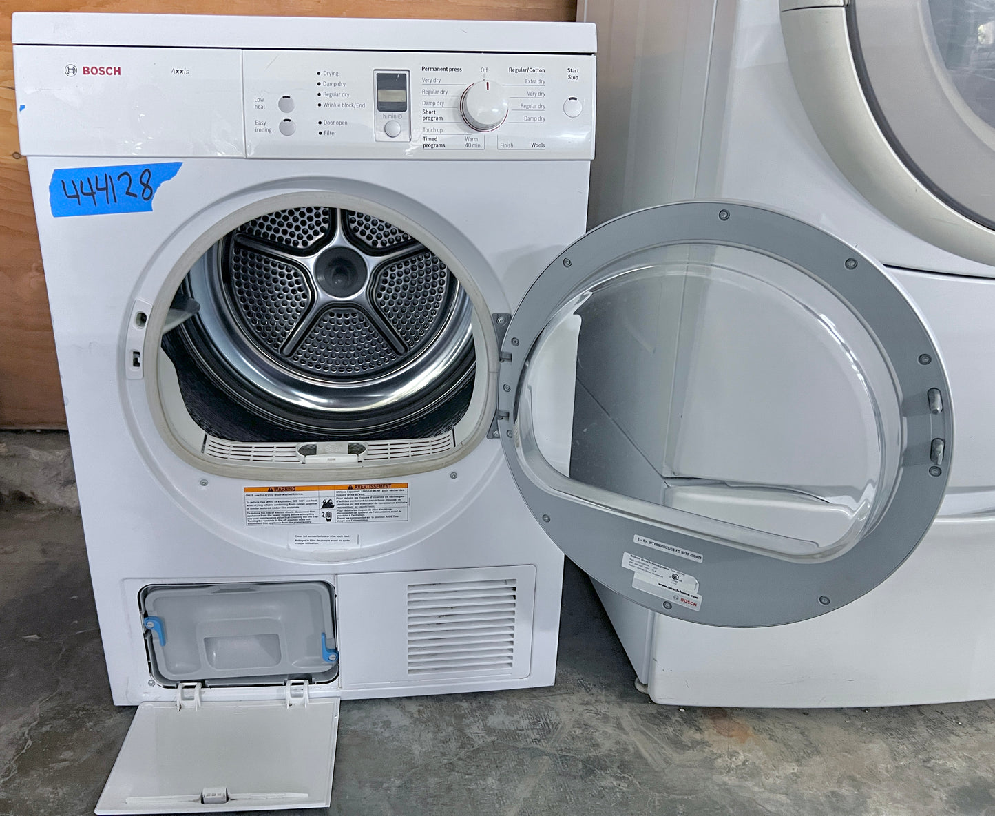 24 Inch Bosch Axxis Series  WTE86300US Compact Ventless Electric Front Load Dryer,3.9 cu. ft., 11 Drying Cycles, 4 Drying Options, LED Display Anticrease Feature , 444138
