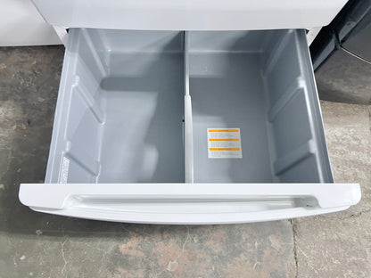 27 inch LG  DLE3733W Front Load Electric Dryer with pedestal  7.3 cu. ft., 7 Drying Cycles, 5 Temperature Levels, Wrinkle Care Option , Sensor Dry System, White , 444404