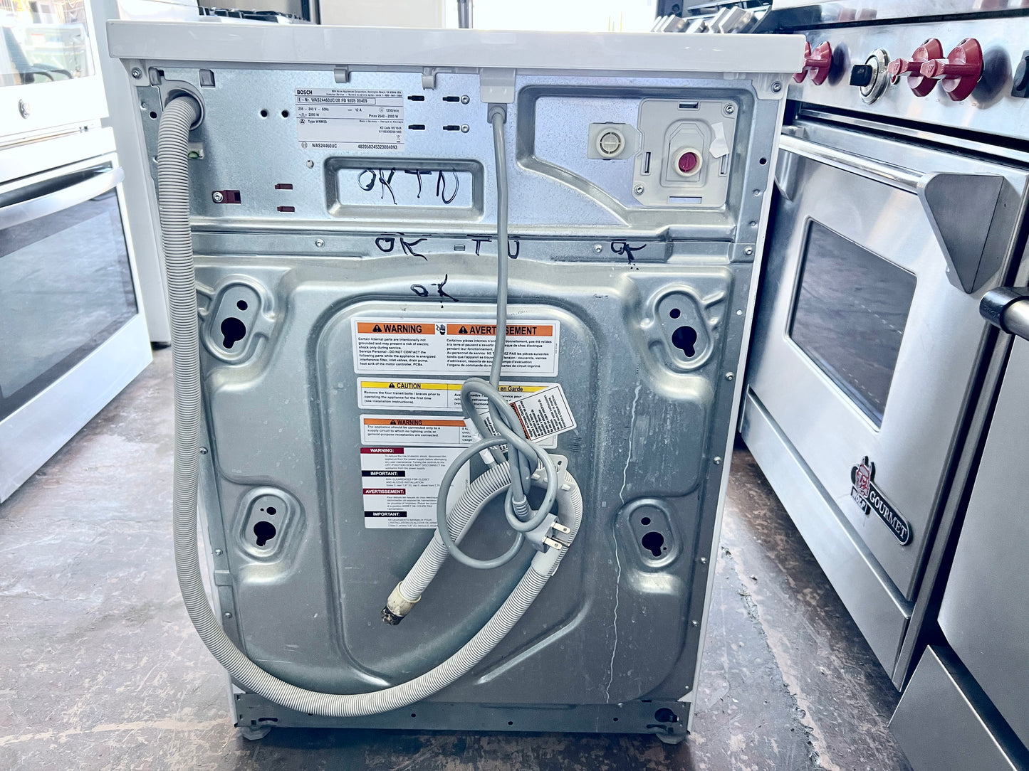 24 Inch Bosch Axxis Plus Series  WAS24460UC Compact Front Load Stackable Washer , 2.2 cu. ft. Capacity, 15 Wash Programs, Energy Consumption of 130 kWH/year, Touch Controls & LED Display 1,200 RPM Spin Speed , 444389