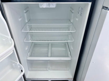 30 inch Frigidaire  FFTR1814QS Top Freezer Refrigerator, ADA Compliant, Humidity Controlled Crisper Drawers, Sliding Wire Shelves, Reversible Door 18.0 cu. ft. Capacity, Stainless Steel , 444392