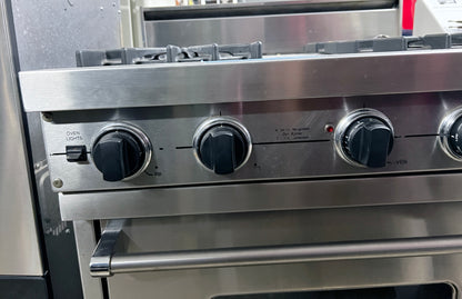 30 Inch Viking Professional 4 Burner Gas Range with Convection Oven , Heavy Duty Grates , Stainless Steel , 444396