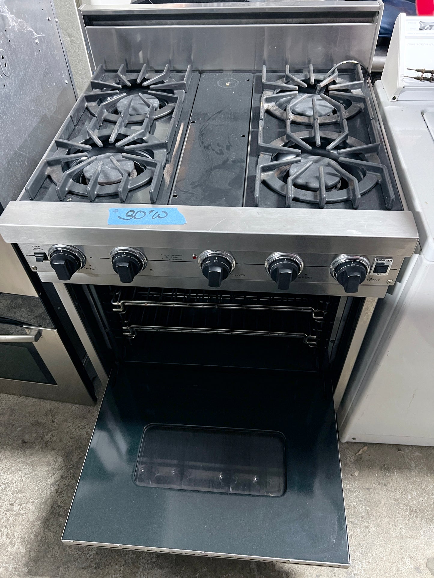 30 Inch Viking Professional 4 Burner Gas Range with Convection Oven , Heavy Duty Grates , Stainless Steel , 444396