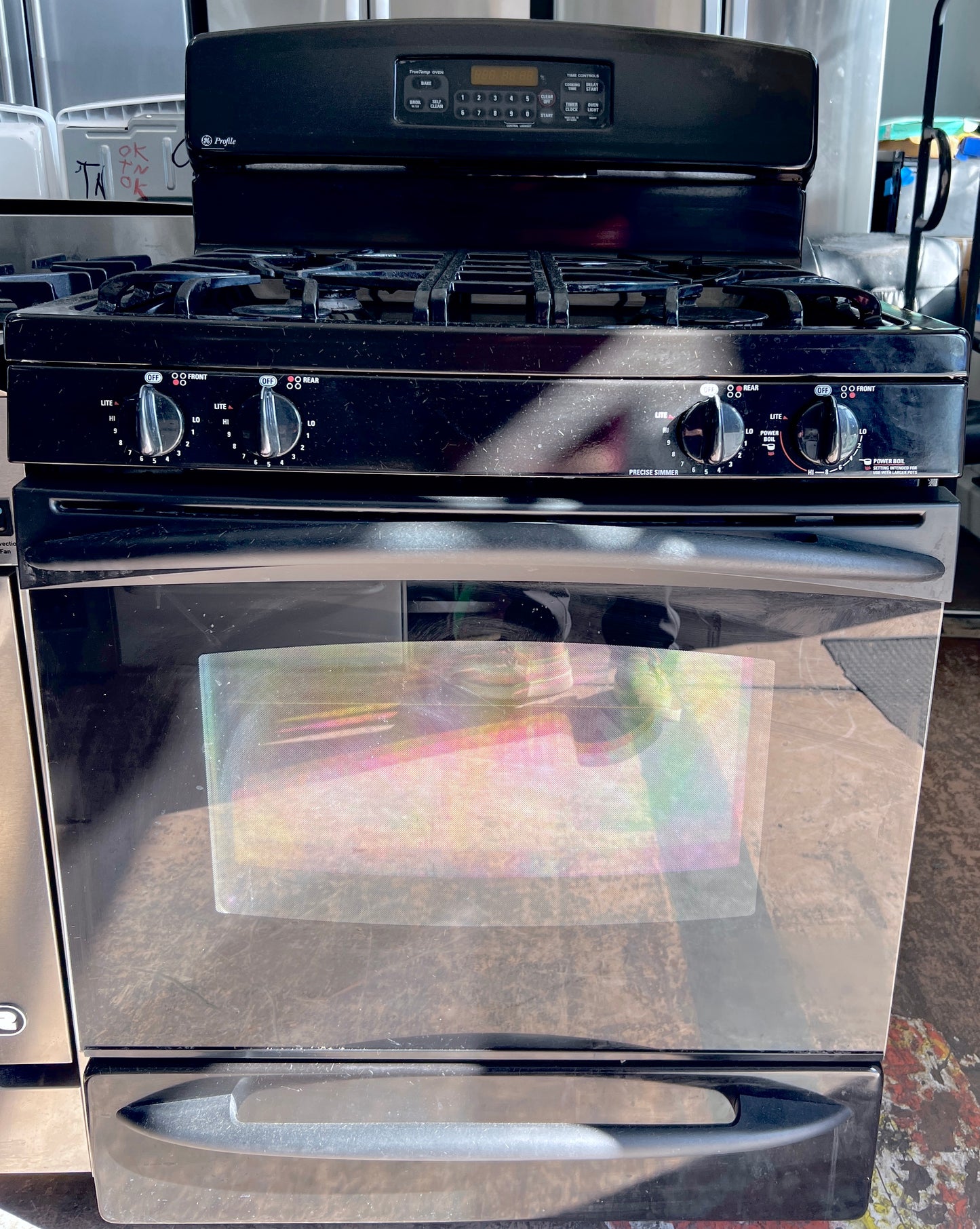 30 inch GE Profile JGB900BEK5BB , 4 Burner Gas Range with Oven , Black Color , 444398