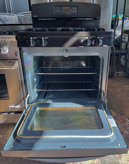 30 inch GE Profile JGB900BEK5BB , 4 Burner Gas Range with Oven , Black Color , 444398
