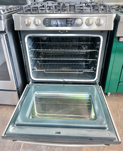30 Inch Bosch 700 Series  HDI7282U Slide in Dual Fuel Range , 4 Sealed Burners, 4.6 cu. ft. European Convection Oven, Hidden Bake Element, Self Clean, Temperature Probe , Warming Drawer , 444405