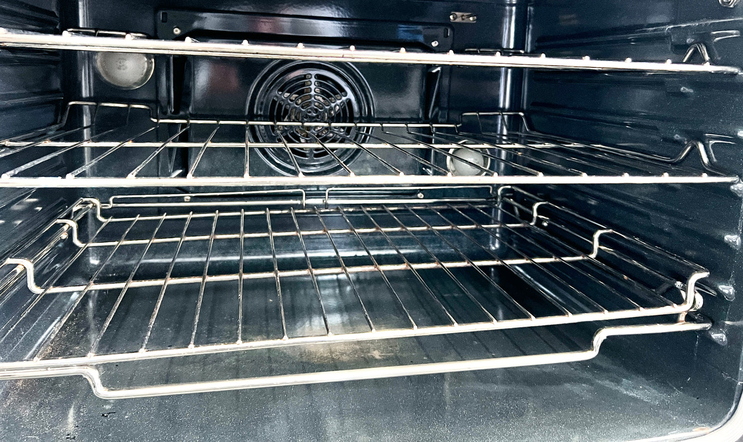 30 Inch Bosch 700 Series  HDI7282U Slide in Dual Fuel Range , 4 Sealed Burners, 4.6 cu. ft. European Convection Oven, Hidden Bake Element, Self Clean, Temperature Probe , Warming Drawer , 444405