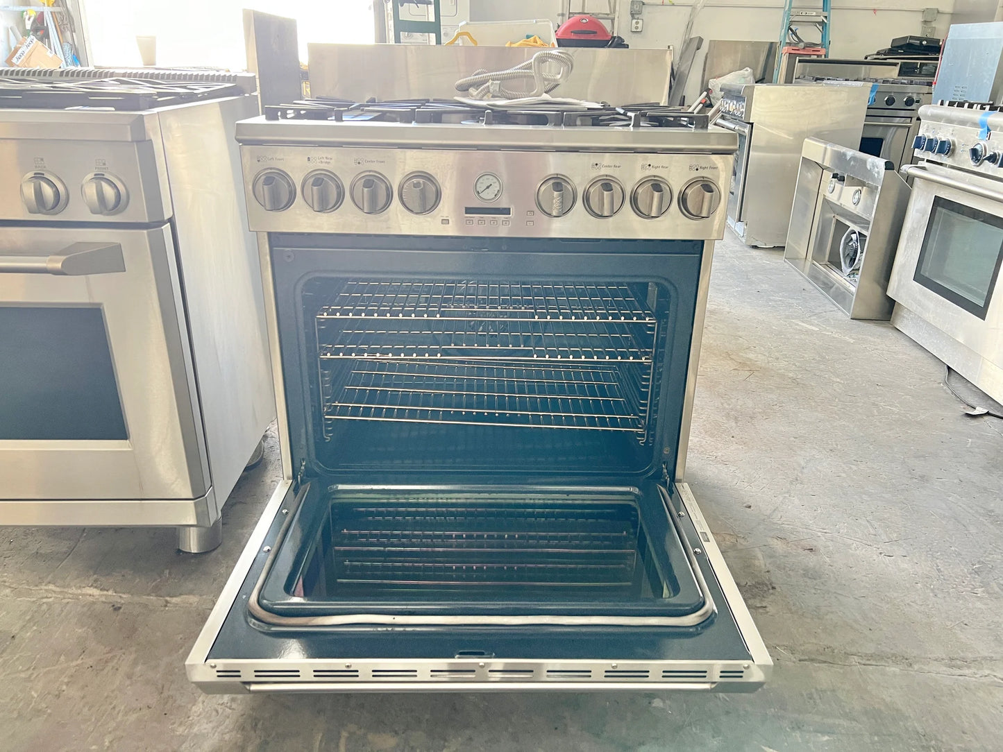 Kenmore Pro 36 Inch Dual Fuel Gas Range, 6 Sealed Burners , Convection Oven, in Stainless Steel