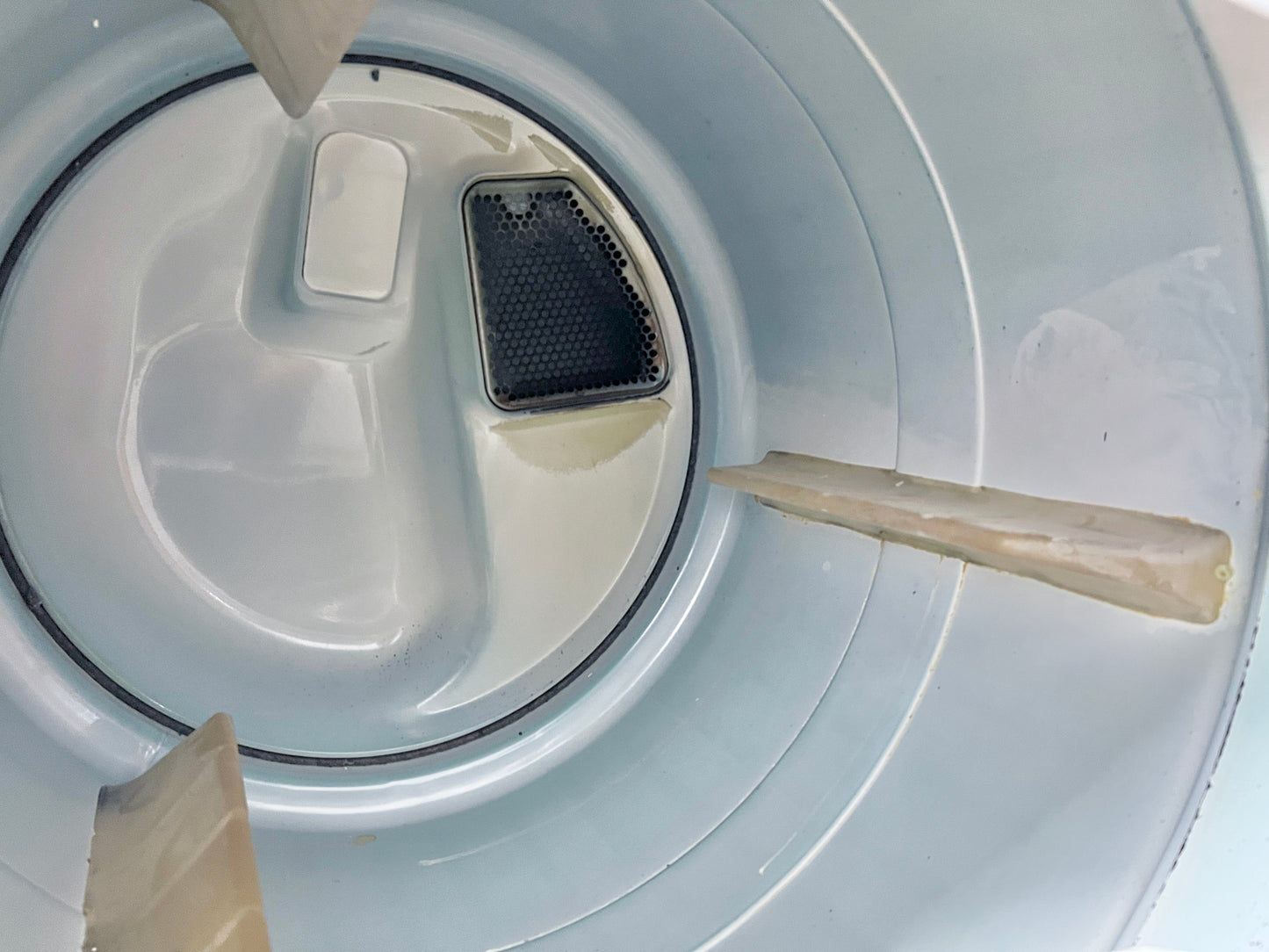 27 Inch Whirlpool Commercial Heavy Duty Coin Operated Front Load Electric 220V Dryer Machine in White , CEM2760KQ1,  444135