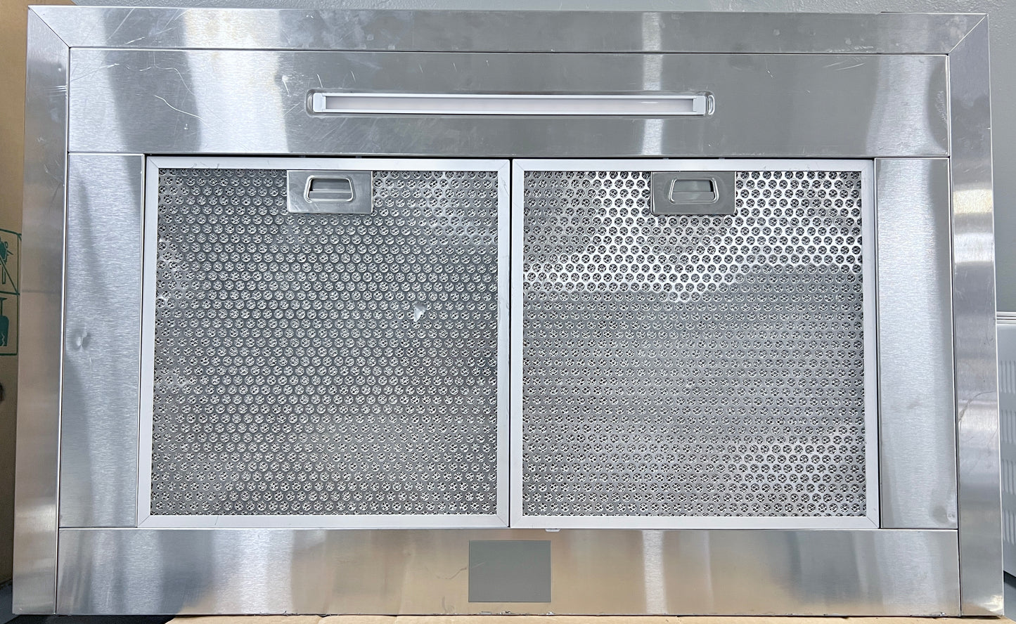 36 Inch LG Studio LSHD3680ST Wall Mount Chimney Hood , 600 CFM Internal Blower, Wi-Fi, IR Touch Controls, LED Lighting, Mesh Filters, Stainless Steel ,New Open Box 369425