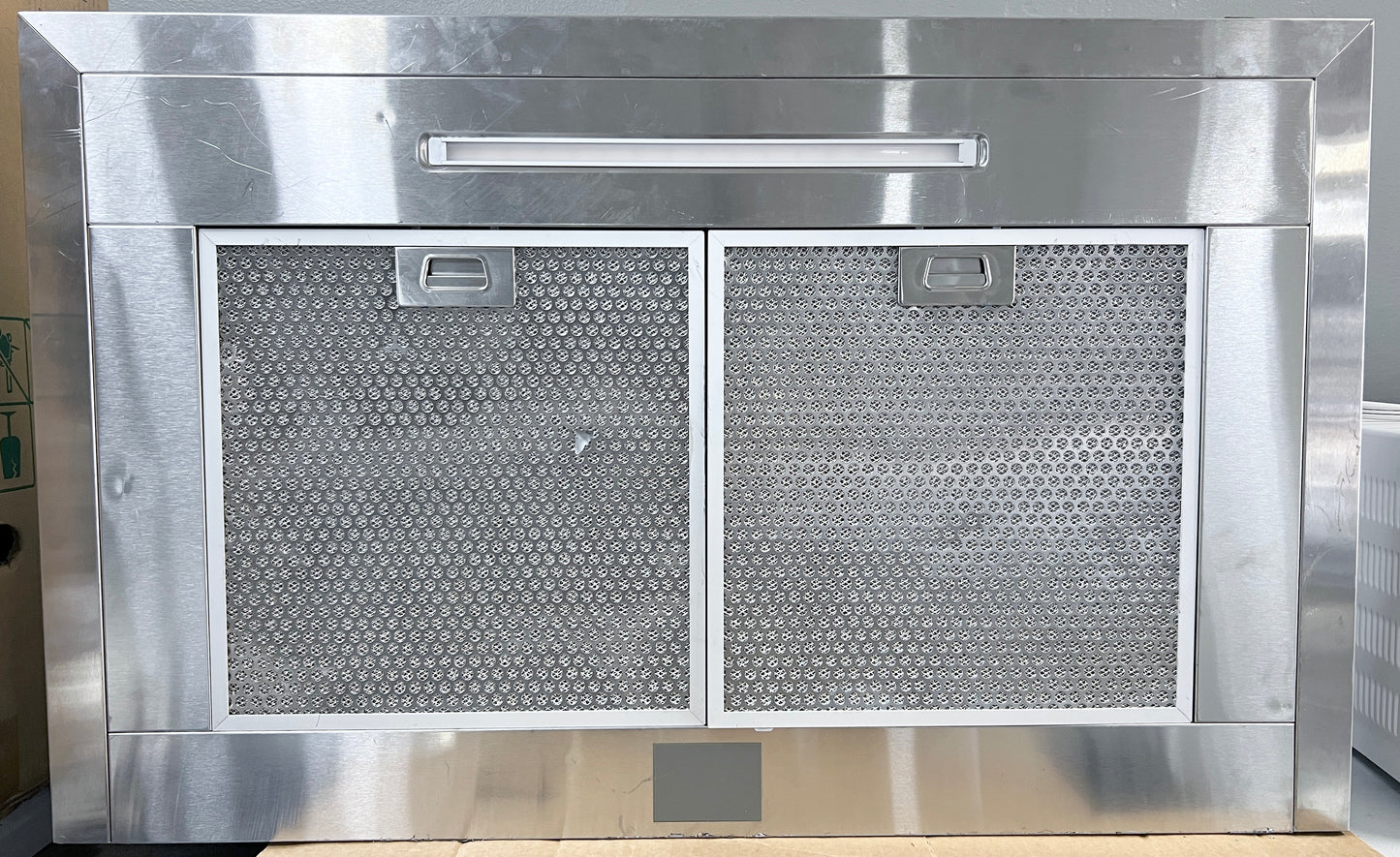 36 Inch LG Studio LSHD3680ST Wall Mount Chimney Hood , 600 CFM Internal Blower, Wi-Fi, IR Touch Controls, LED Lighting, Mesh Filters, Stainless Steel ,New Open Box 369425