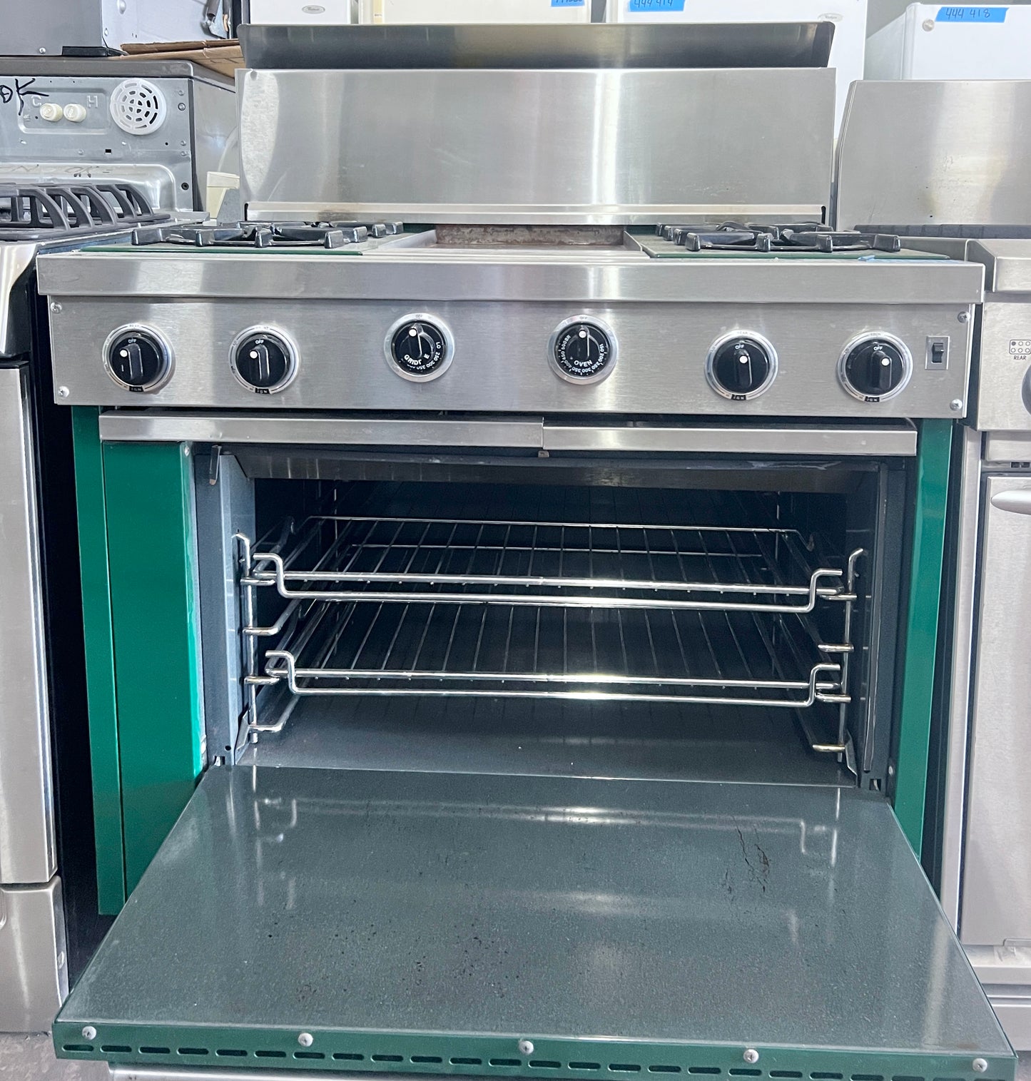 36 Inch Viking Professional 4 Burner , Griddle Gas  Range,  Convection Oven , Green Stainless Steel , 101391
