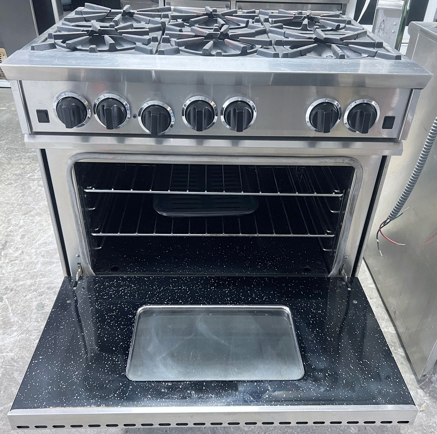 36 Inch BlueStar 6 Burner All Gas Range , Convection Oven , Stainless Steel , 444425