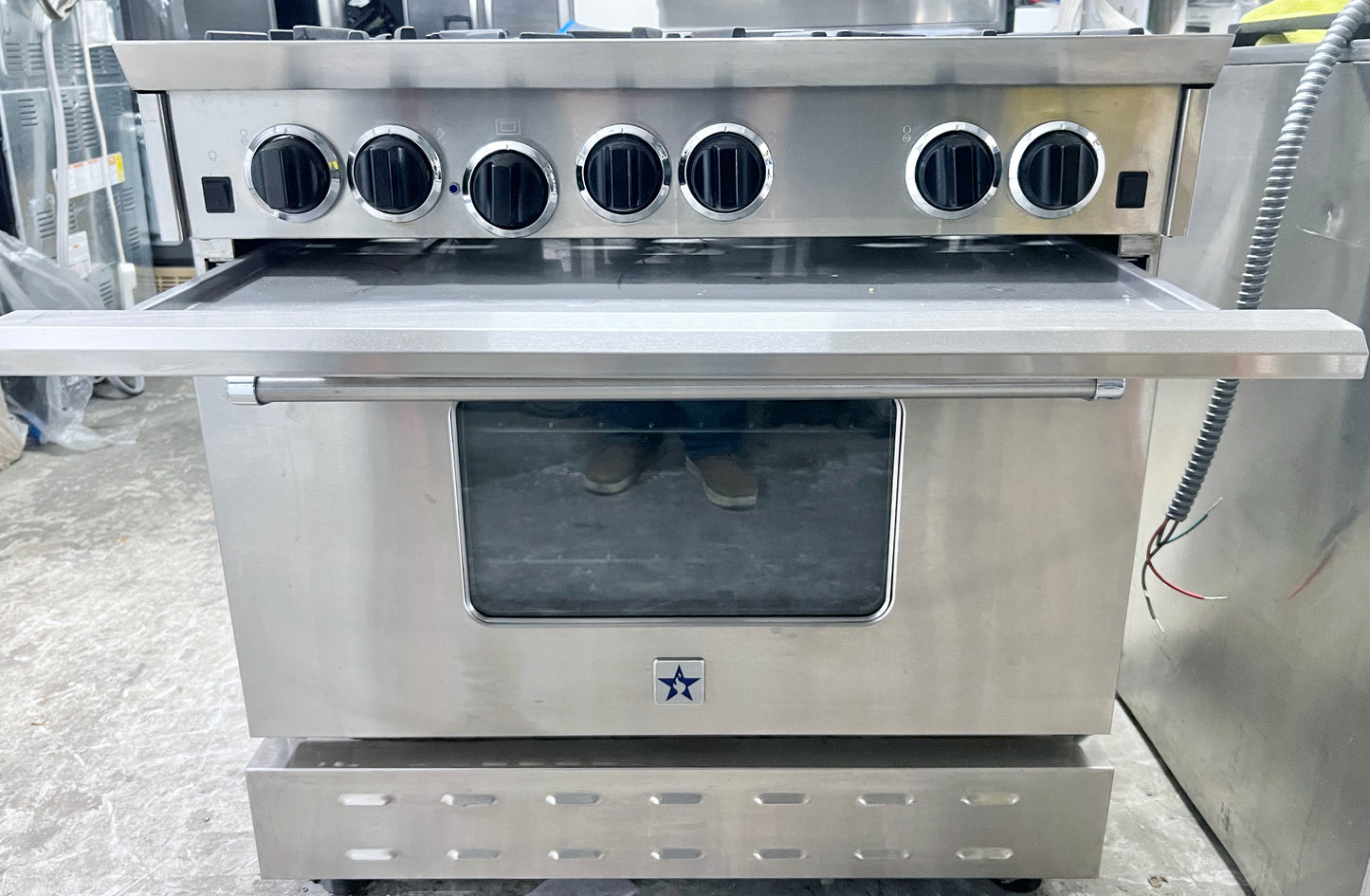 36 Inch BlueStar 6 Burner All Gas Range , Convection Oven , Stainless Steel , 444425