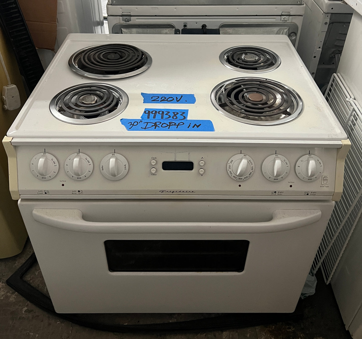 Frigidaire 30 Drop In Electric Coil Top Range Stove in White, 999383