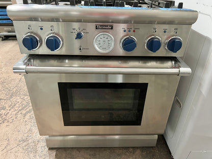 Thermador Professional 30 Inch Gas Range 4 Burners, Convection Oven, Stainless Steel , Used , 999702