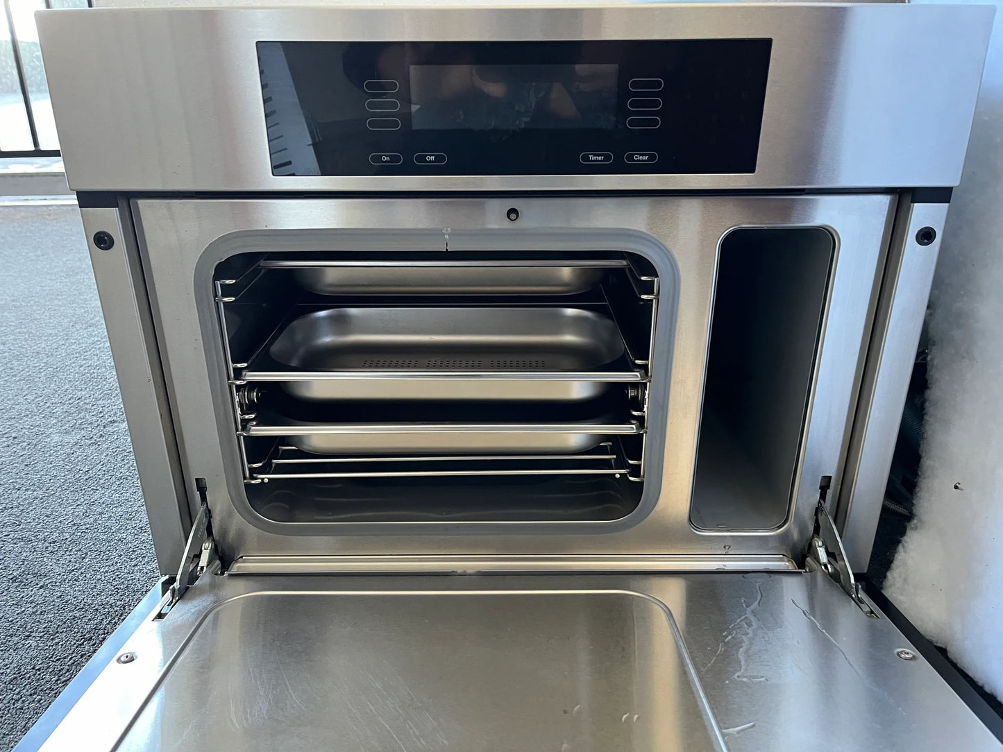 Miele DG4080SS 24 Inch Convection Steam Oven  Stainless Steel, 369227