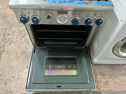 Thermador Professional 30 Inch Gas Range 4 Burners, Convection Oven, Stainless Steel , Used , 999702