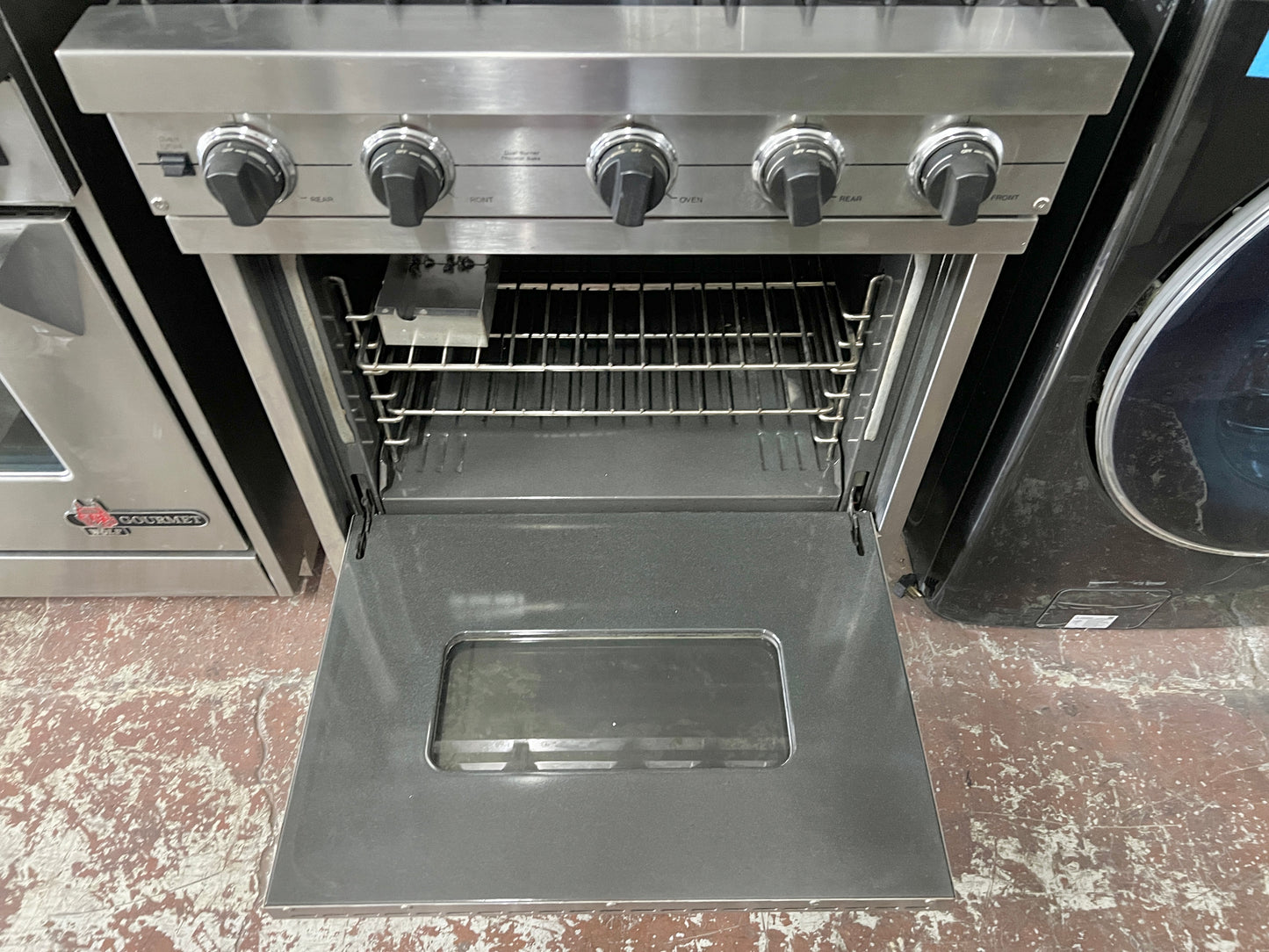 Viking Professional 30 inch Gas Range , 4 burner, Convection Oven, Stainless Steel , Used, 999703