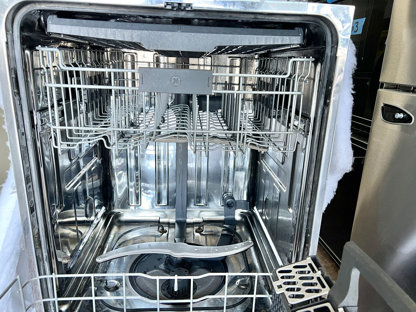 GE Profile  PDT715SYNFS 24 Inch Fully Integrated Built-In Dishwasher 16 Place Settings, 5 Cycles, 45 dBA , Deep Clean Silverware Jets, NSF Certified Steam + Sani, Dry Boost, 3rd Rack, Piranha Hard Food Disposer, EnergyStar Qualified , 101202