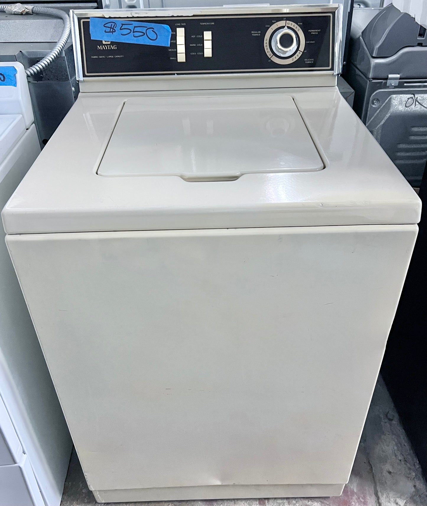 27 Inch Maytag Heavy Duty Top Load Washer , Beige off white , agitator , large capacity , used condition 444249