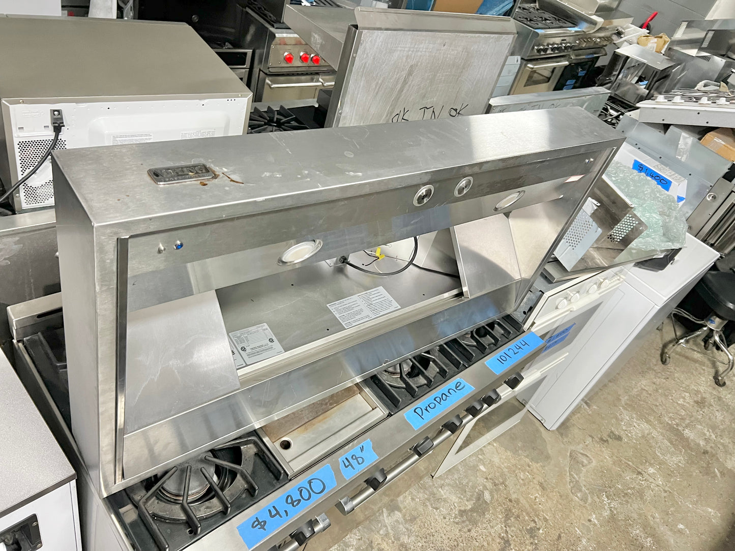 Viking 5 Series VCWH54848SS 48 Inch Wall Mount Range Hood Stainless Steel New Open Box   444273