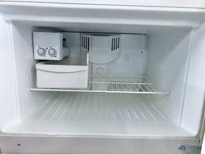30 inch Kenmore 18 Cu Ft Full Size Top Freezer Refrigerator with Ice Maker , Off White, 444330