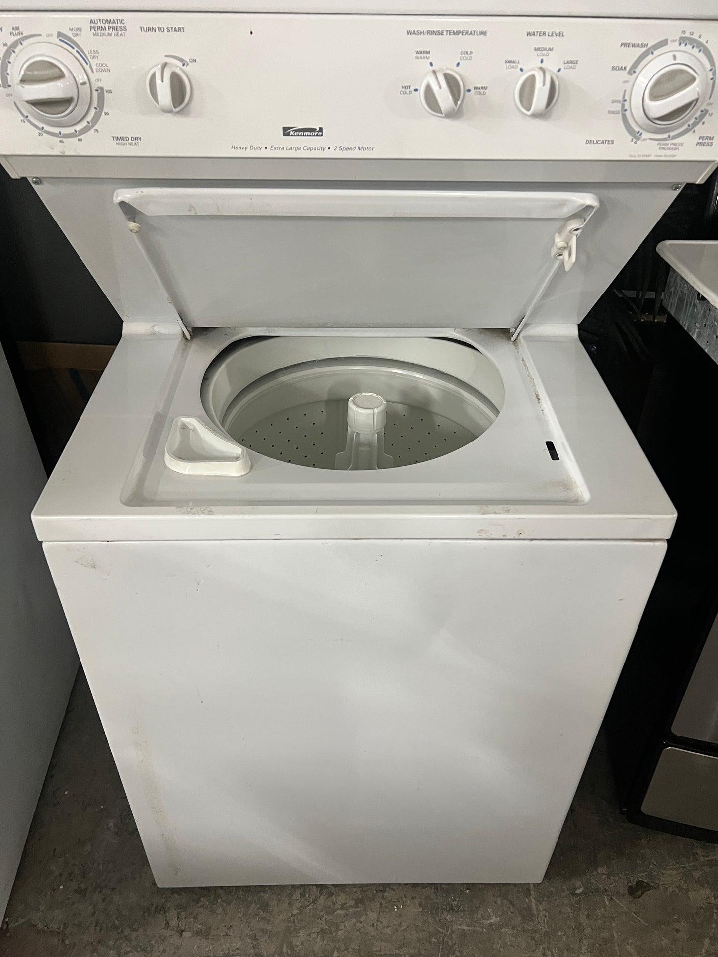Kenmore 27 Electric Dryer Laundry Center in White, 417.93702200, 999446