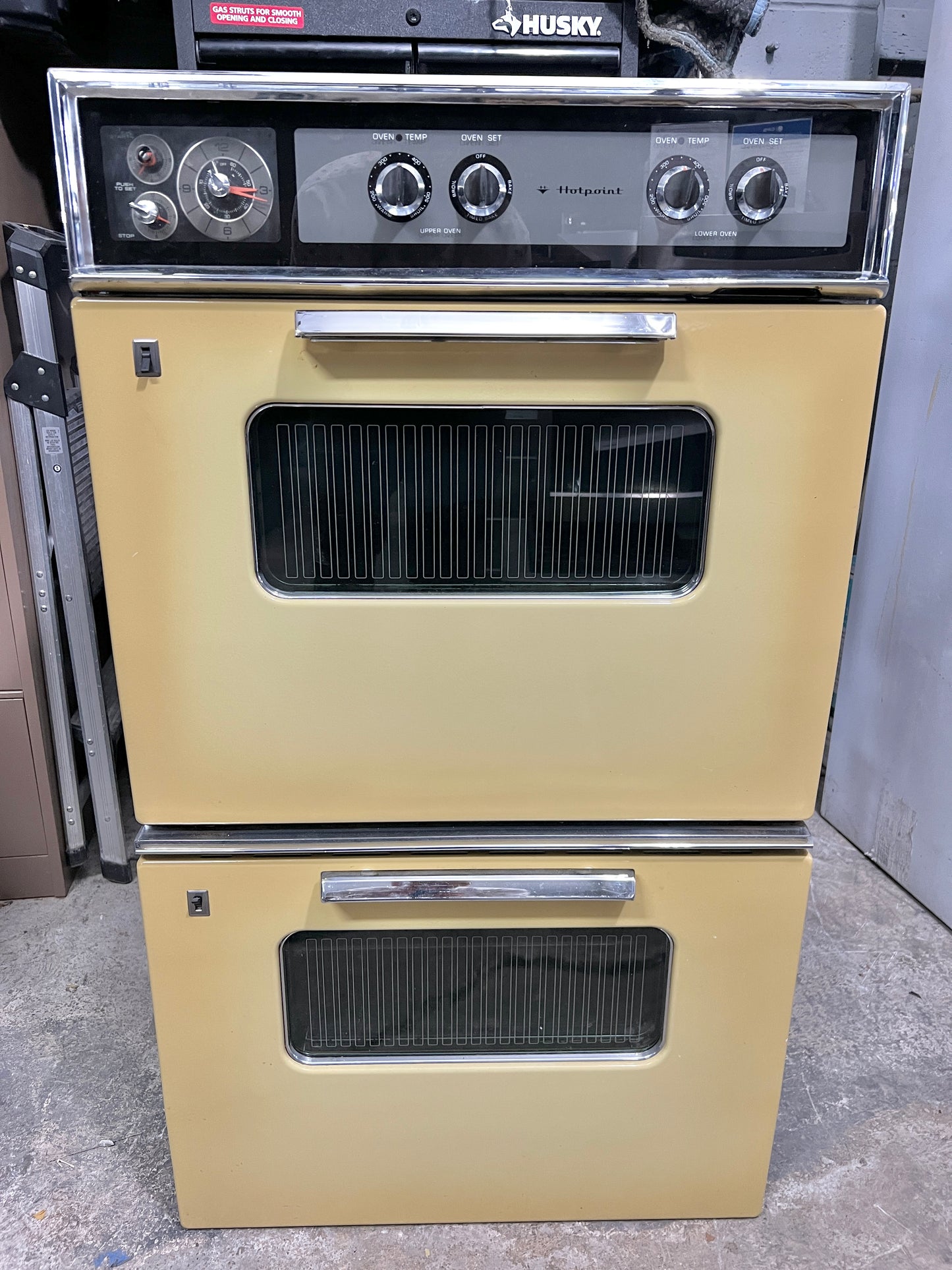 Hotpoint 24 Inch Electric 220V Double Wall Oven , Working, Used , 444178