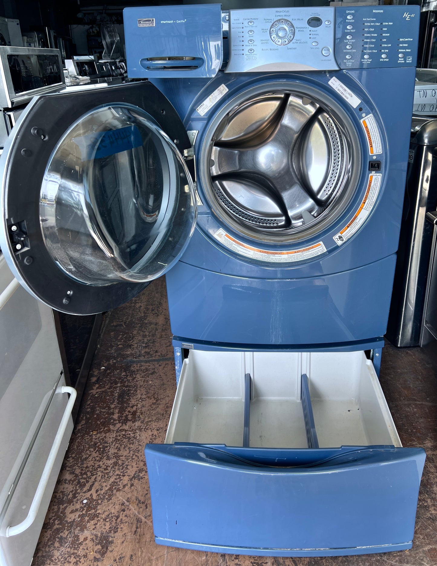 27 Inch Kenmore Elite Blue Front Load Washer Machine with Pedestal , 110.45087400, 444438