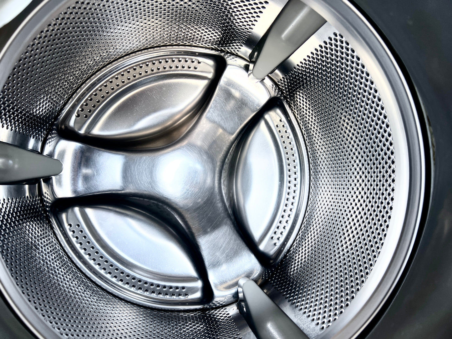 27 Inch Kenmore Elite Blue Front Load Washer Machine with Pedestal , 110.45087400, 444438