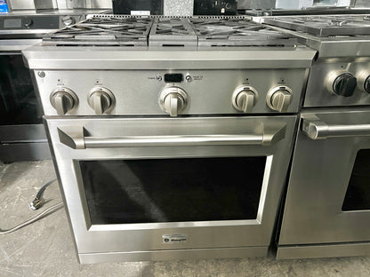 GE Monogram ZDP304N7PSS 30 Inch Freestanding Professional Dual Fuel Range 4 Sealed Burners, 5.3 Cu. Ft. Oven Capacity, Continuous Grates, Self-Clean, LED Task Lights, Reversible Burner Grates, Dual-Flame Stacked Burners, Natural Gas , 101205