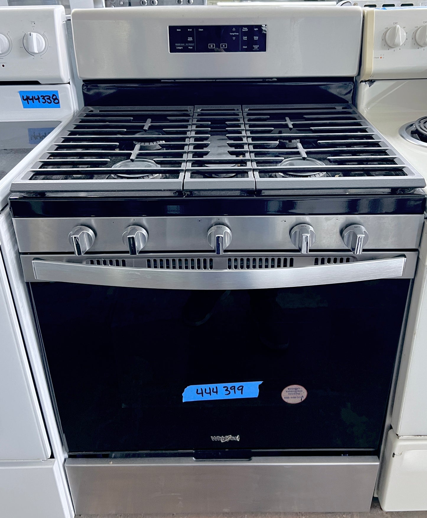 30 Inch Whirlpool  WFG525S0JS  Gas Range 5 Sealed Burners, 5 cu ft Oven, Continuous Grates, Self-Cleaning, Center Oval Burner, Frozen Bake, Stainless Steel ,  Closed Door Broiling, Control Lock , 444399