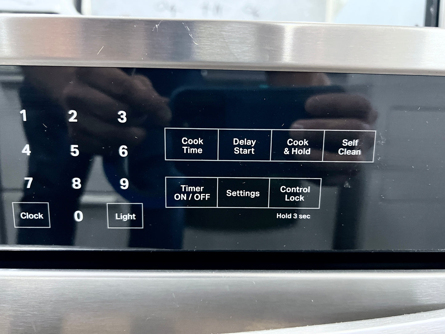 30 Inch Whirlpool  WOS31ES0JS  5.0 Cu. Ft. Electric Single Wall Oven Keep Warm, Self-Clean, 5.0 cu. ft., Hidden Bake, Control Lock, Delay Start, Sabbath, ADA , New Open Box , Stainless Steel , 444444