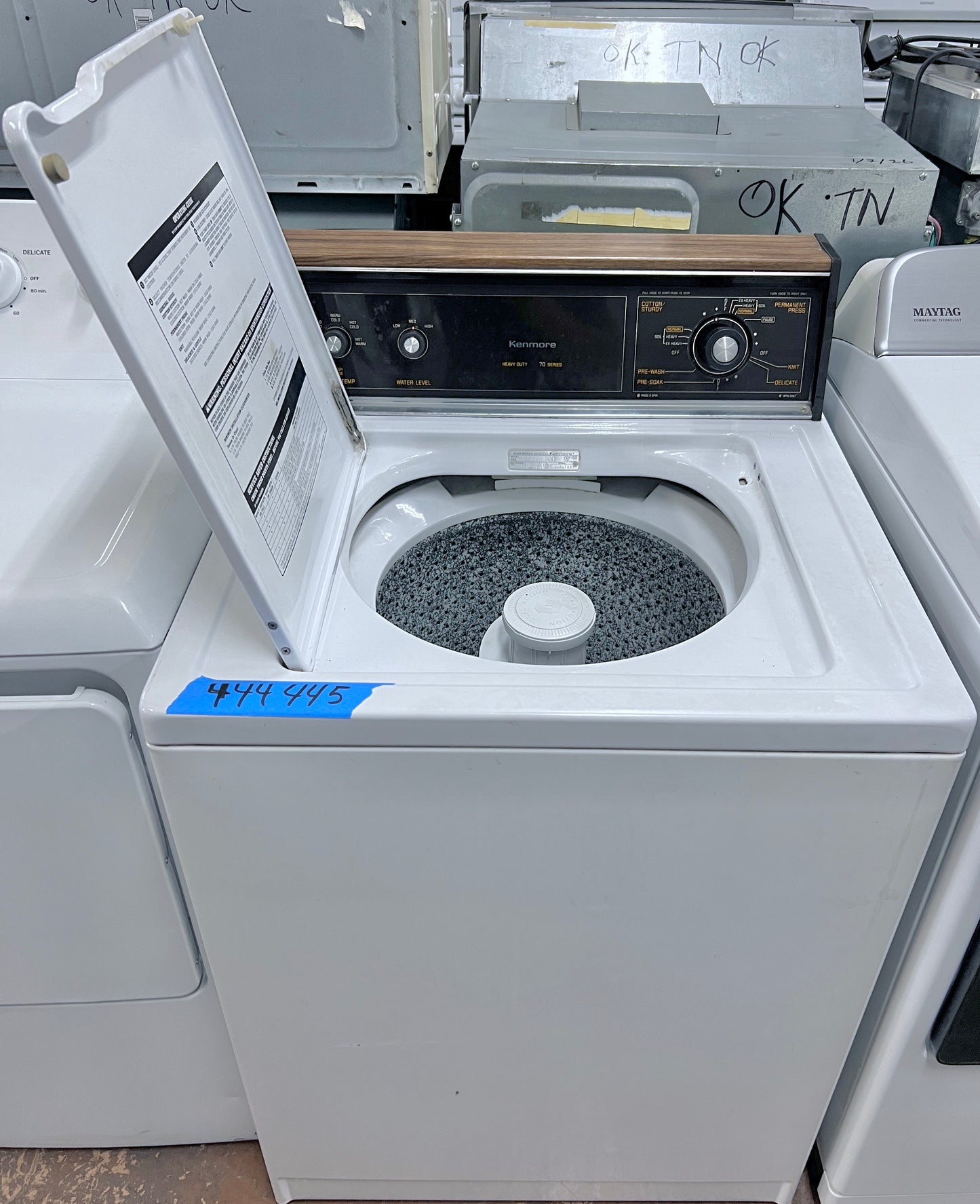 27 Inch Heavy Duty Kenmore Top Load Washer Machine , Strong Transmission , agitator , Non HE , 70 Series Model , 444445