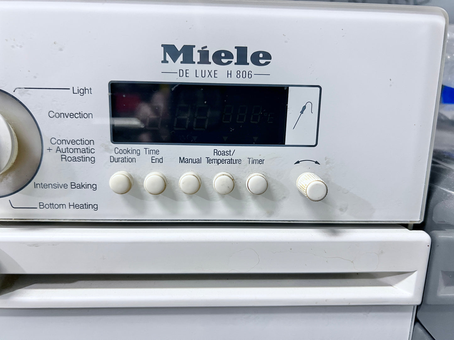24 Inch Built In Miele Deluxe H806 Vintage Stacked Double Wall Oven , Convection , White , 444455