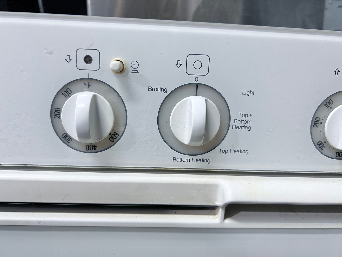 24 Inch Built In Miele Deluxe H806 Vintage Stacked Double Wall Oven , Convection , White , 444455