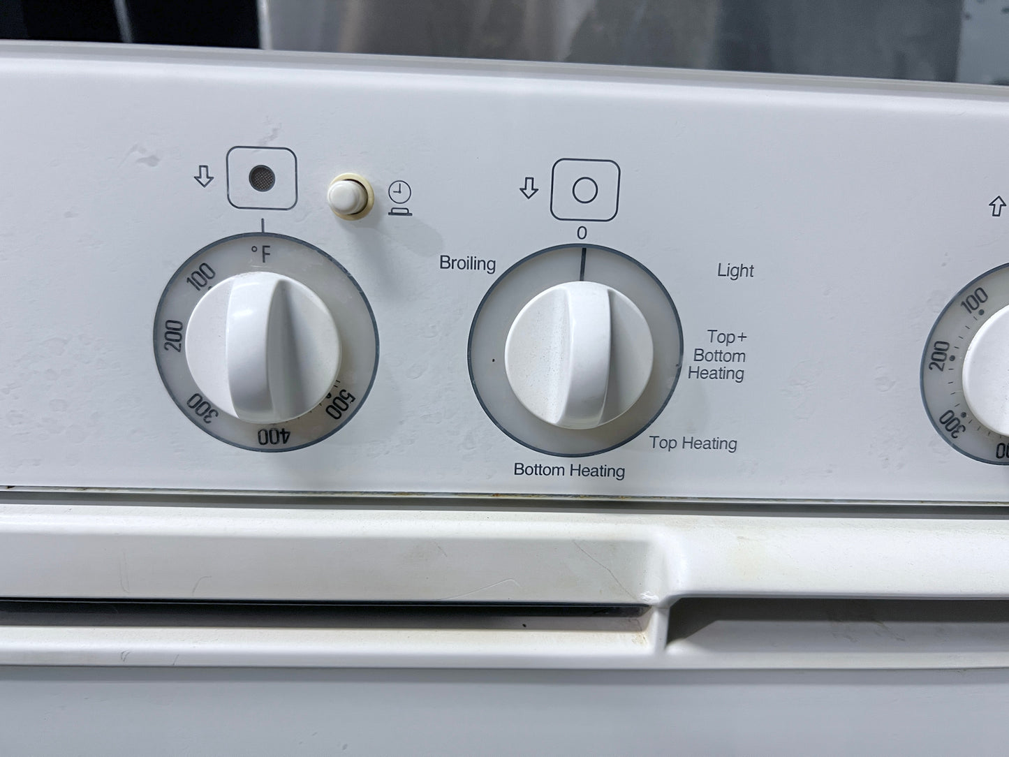 24 Inch Built In Miele Deluxe H806 Vintage Stacked Double Wall Oven , Convection , White , 444455