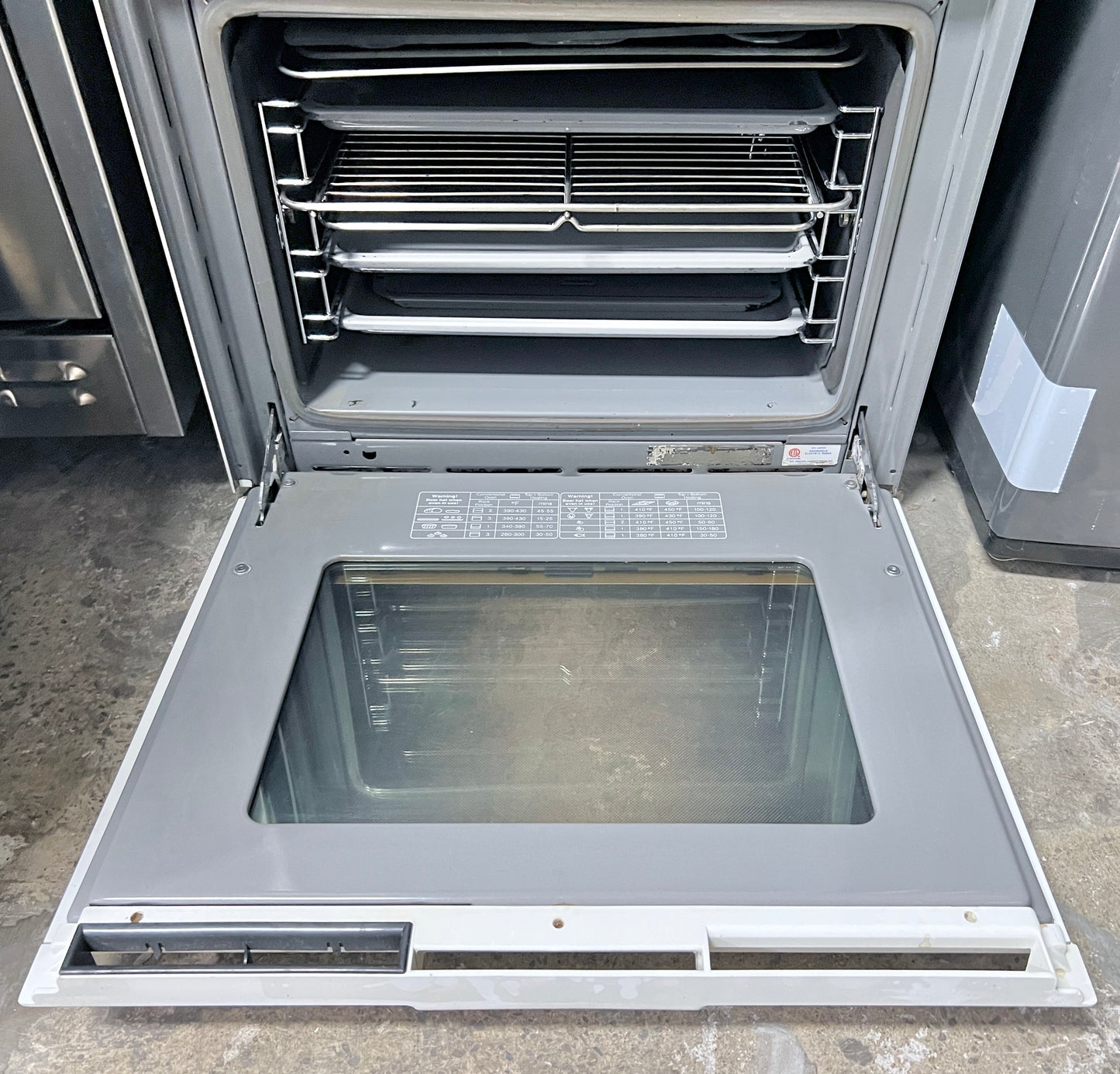 24 Inch Built In Miele Deluxe H806 Vintage Stacked Double Wall Oven , Convection , White , 444455