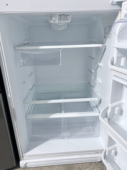 30 Inch Frigidaire Top Freezer White Refrigerator 18 Cu Ft , White , FFTR1821QW5A , 444459