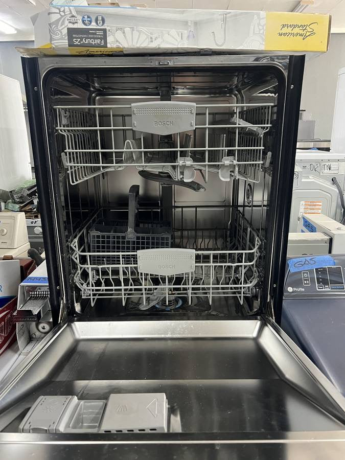 24 Inch Bosch 800 Series  SHX57C06UC Fully Integrated Dishwasher , 5 Wash Cycles, Platinum Premium Racks, EXXACT Wash, 19 Hours Delay Start & Silence Rating of 46 dB,  Black , 999419