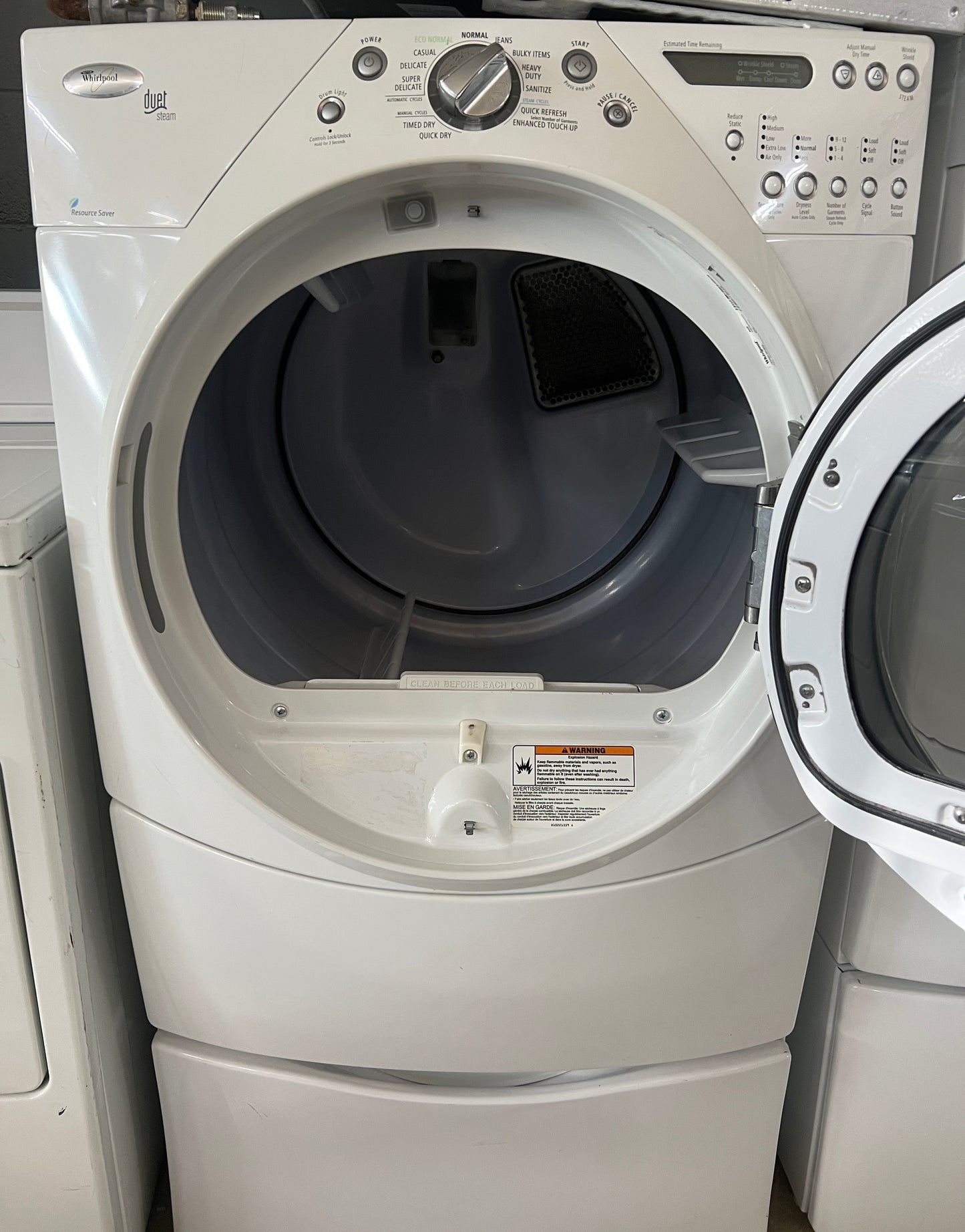Whirlpool Duet Front Load Electric Dryer in White 888751