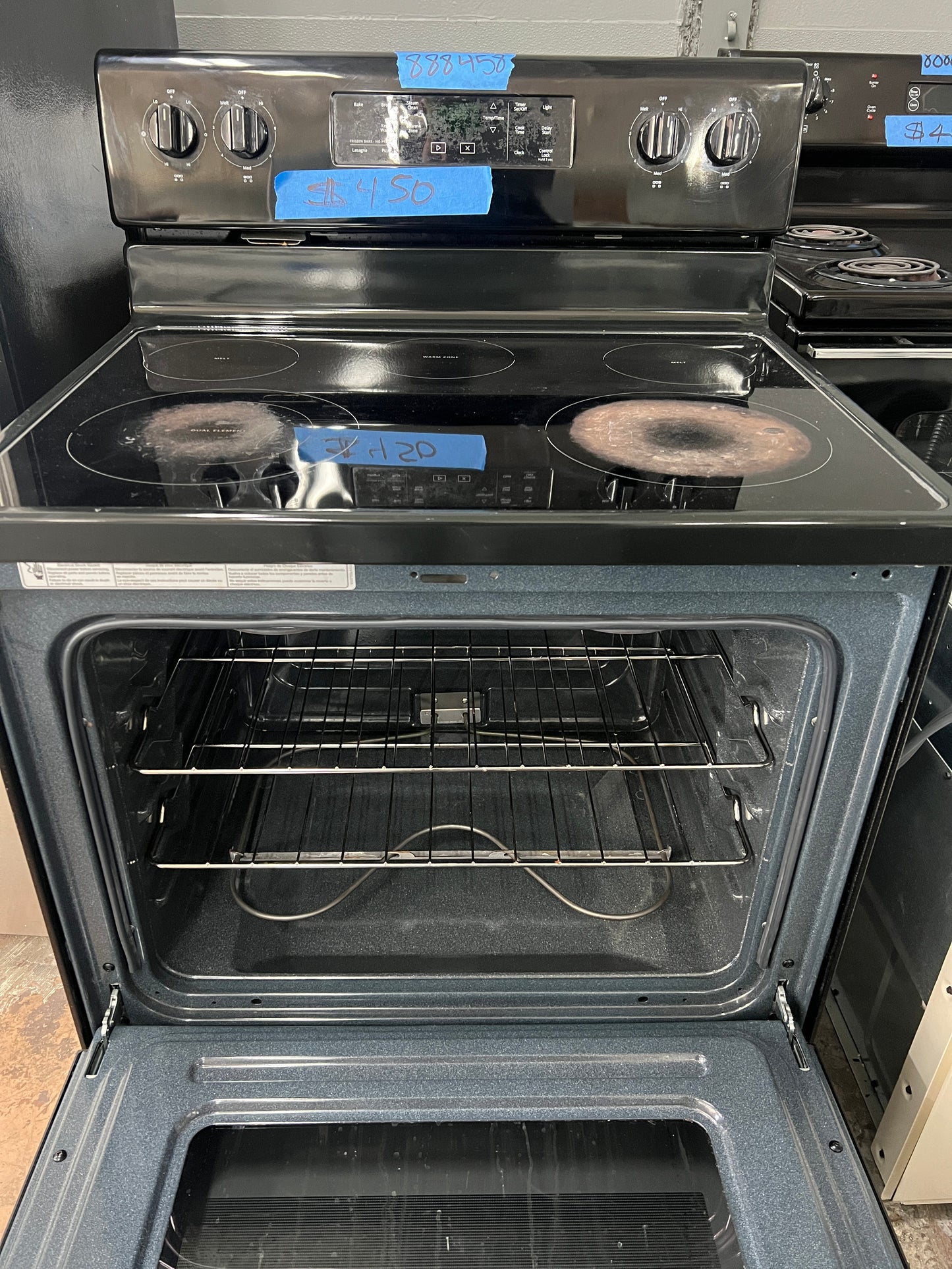 Whirlpool 30 inch Electric Glass-Top Range,WFE505W0HB,Used,Black,Stove,888458