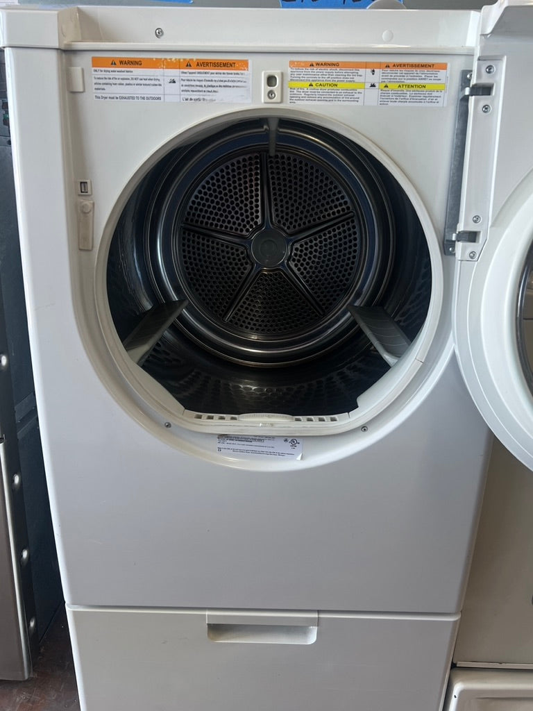 Bosch Front Load Electric White Dryer 888440