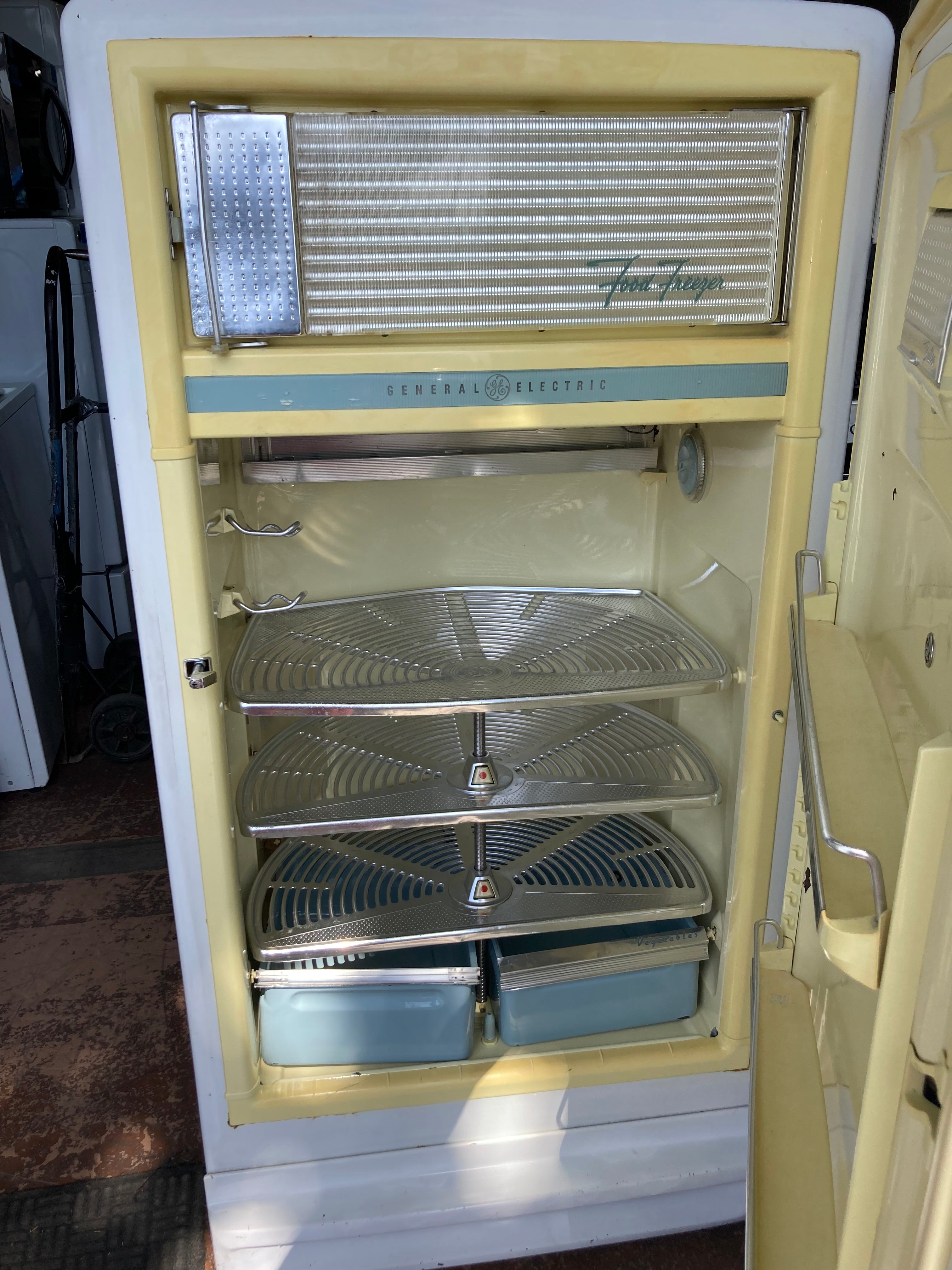 Vintage ge online fridge