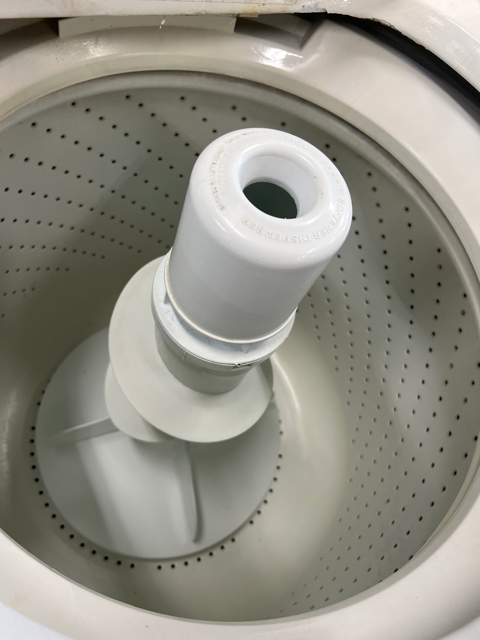 Kenmore Heavy Duty 80 Series Washer/Dryer. Not a single repair in 33 years.  No complicated Electronics. Cheap Parts. Just a tub of water that agitates  and a heated rotating bin that dries. 