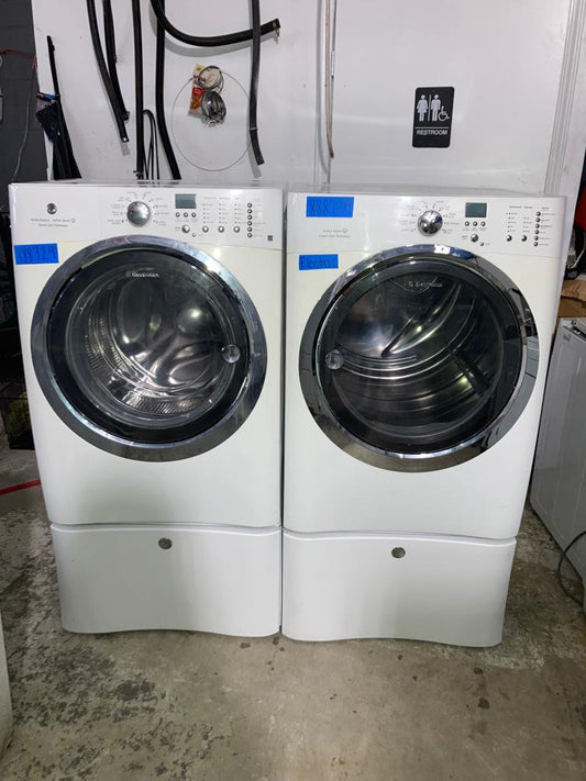 Electrolux Front Load Washer and Dryer Set Front Load Machines 888763